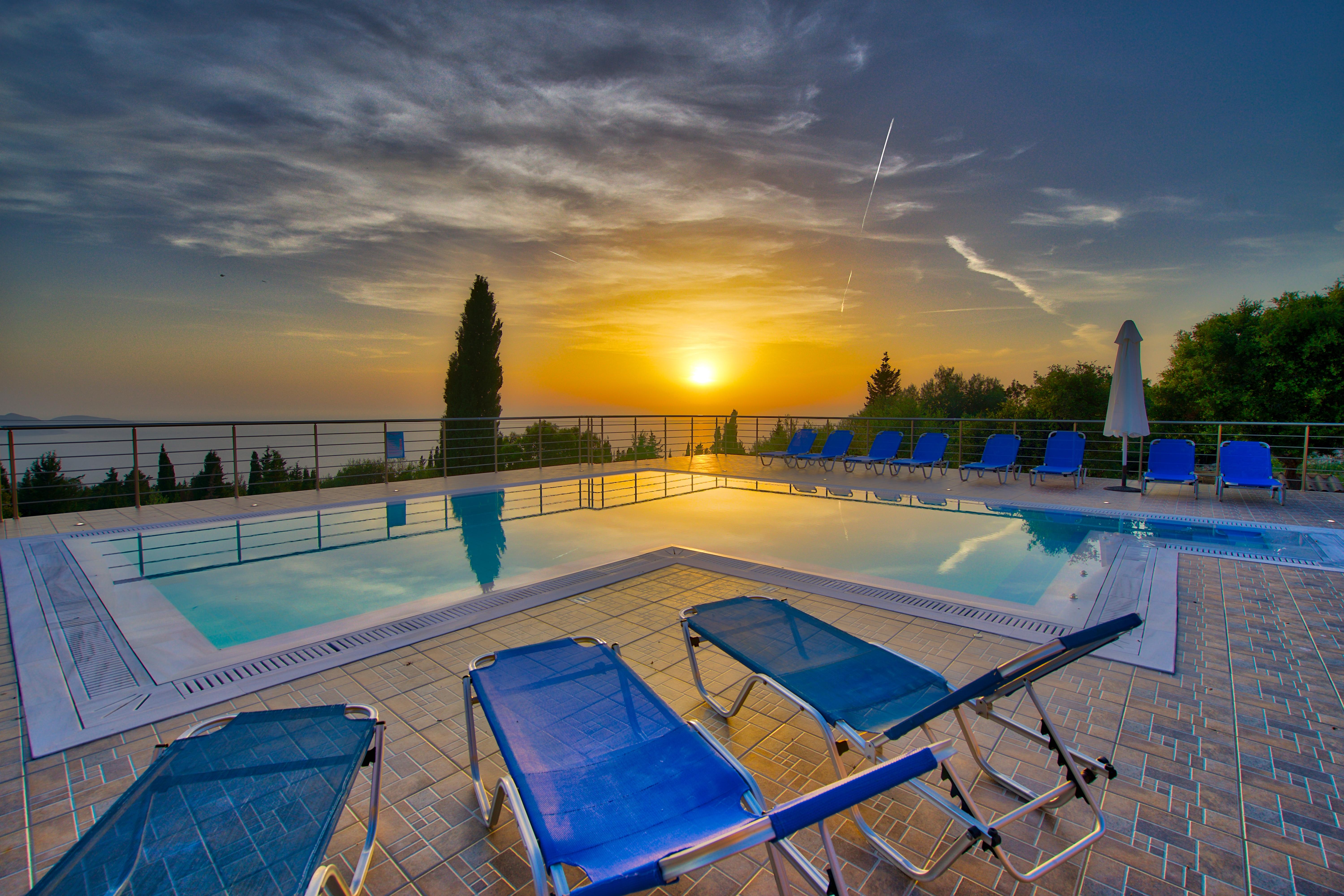Studios Vrionis Panoramic Sunset Mesovounia  Eksteriør billede
